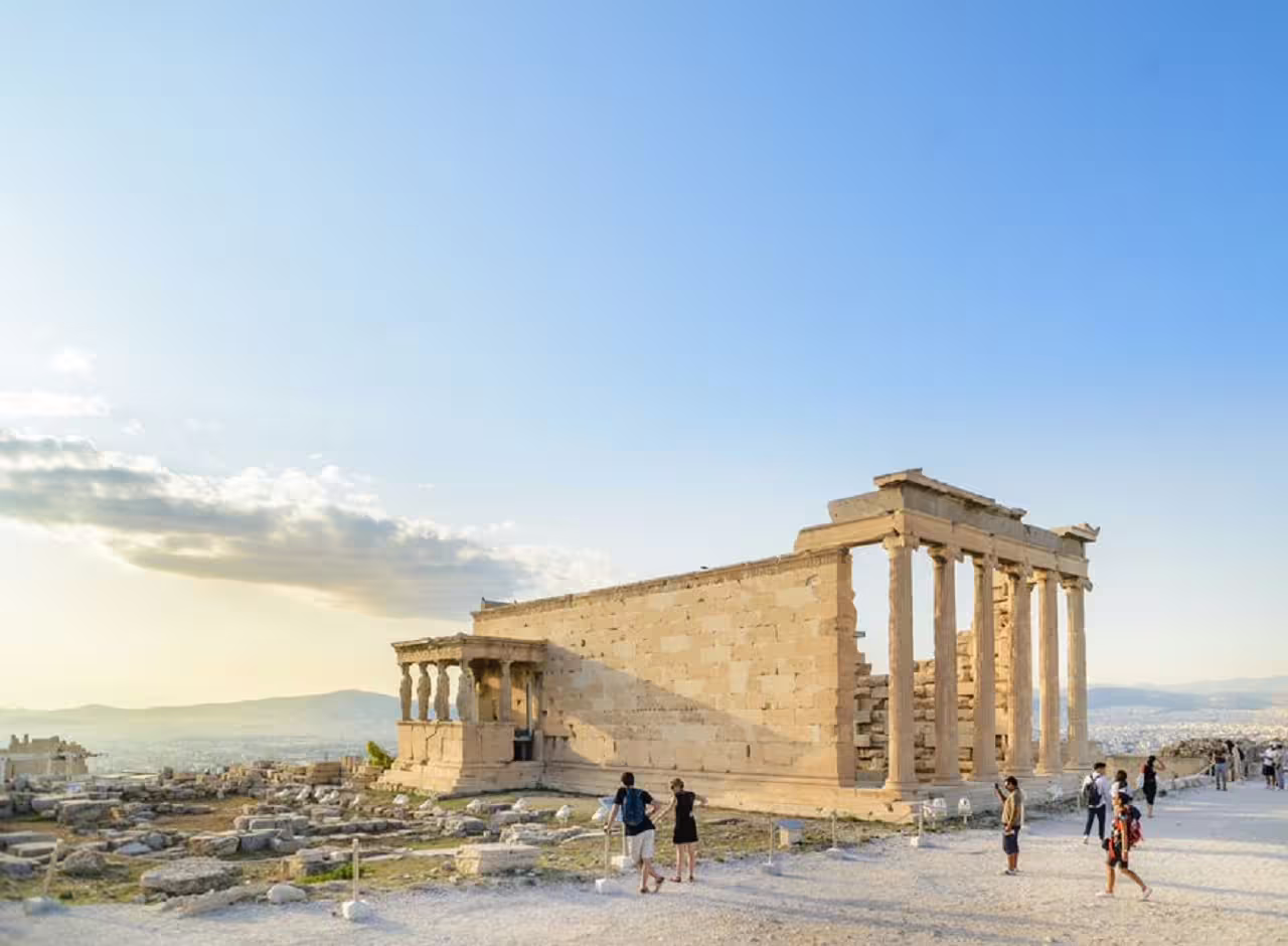 Acropolis afternoon tour in Athens with Erechtheion temple ruins, guided visit with French speaking guide