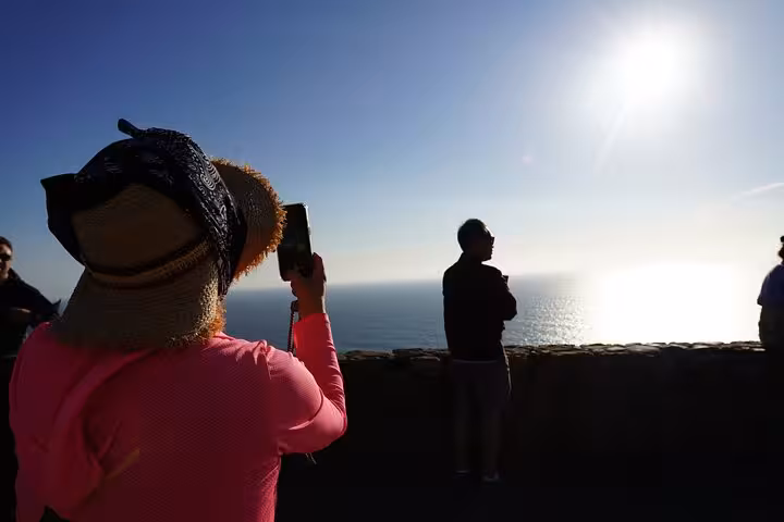 Sunset viewpoint over the Atlantic on Algarve coast, photo stop during private Algarve to Lisbon transfer