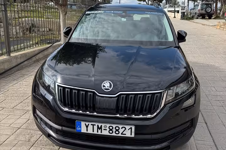 Luxury black sedan for Athens hotel to Athens Airport private transfer, premium chauffeur service pickup