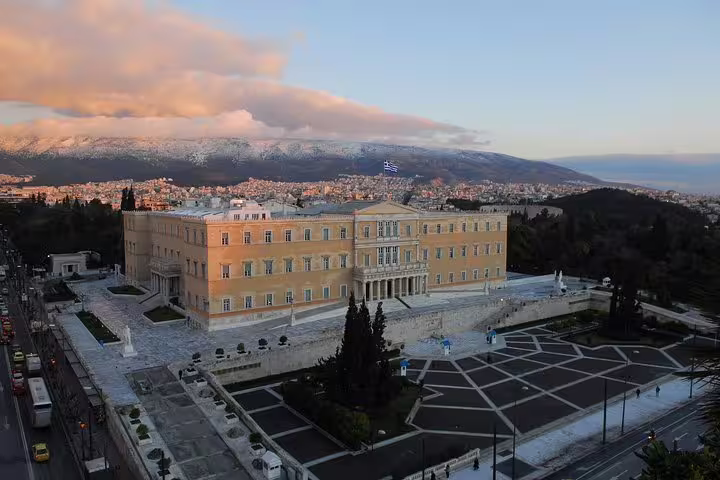Panoramic view of Athens Parliament at Syntagma Square, a highlight on a private walking tour near Acropolis