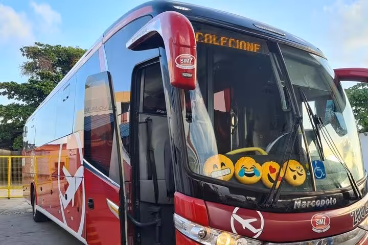 Beach Park transfer coach with onboard comfort, Fortaleza hotel pickup, air-conditioned shuttle to water park