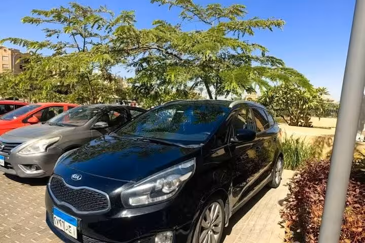 Black SUV for private Cairo transportation, ideal for hotel pickup, airport transfer, and city tours