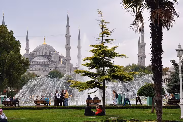 Blue Mosque and Sultanahmet Square fountains on Istanbul private car tour with local guide and park views