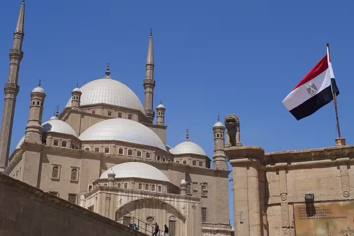 Mosque of Muhammad Ali at Cairo Citadel with Egypt flag, highlight of National Museum and Egyptian Museum tour