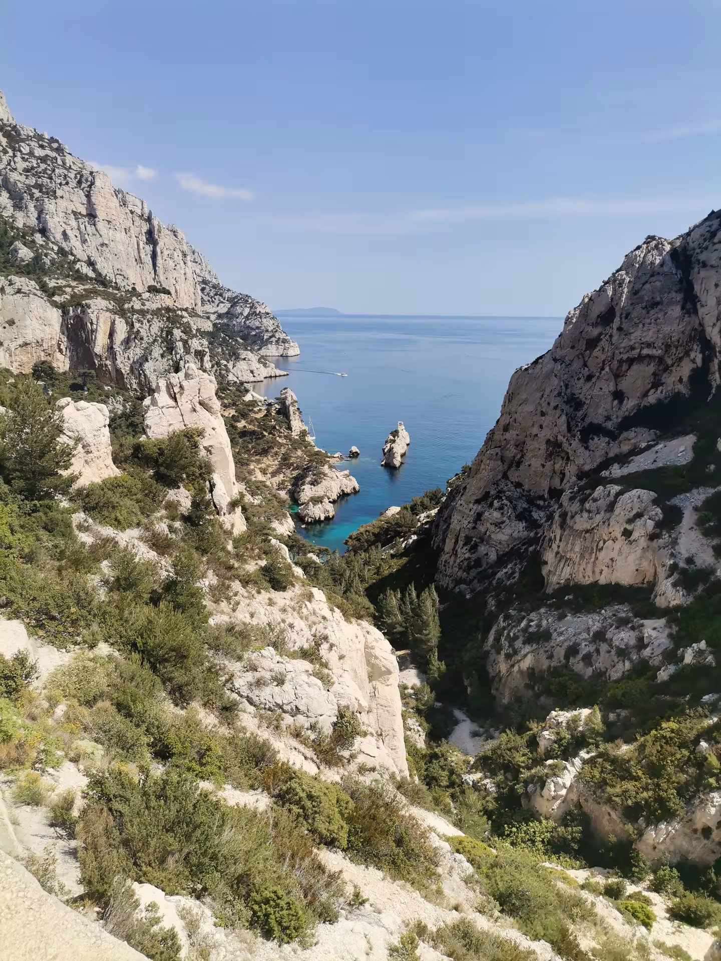 Panoramic Calanques cliffs above the Mediterranean near Marseille, iconic viewpoint on a 14-day Provence hiking journey