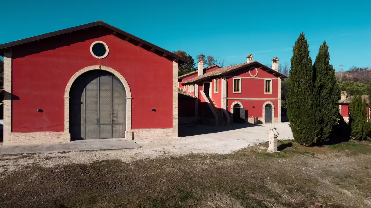 Exterior of Cantina D’Erasmo winery in Marche, Italy, meeting point for local wine tasting and food tour
