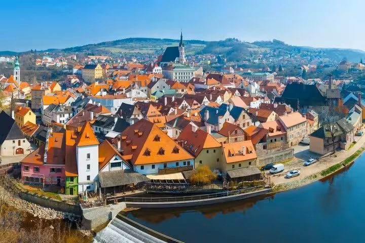 Aerial view of Český Krumlov old town by the Vltava River, Vienna to Salzburg private transfer stop