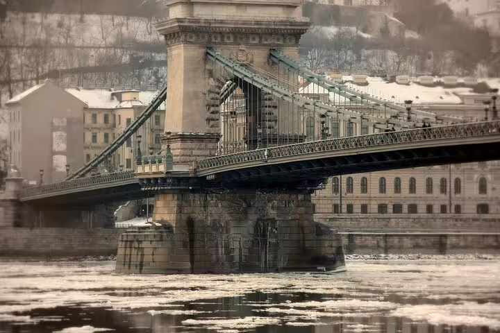 Chain Bridge spanning the Danube in winter, iconic stop on a private Budapest sightseeing tour with a local