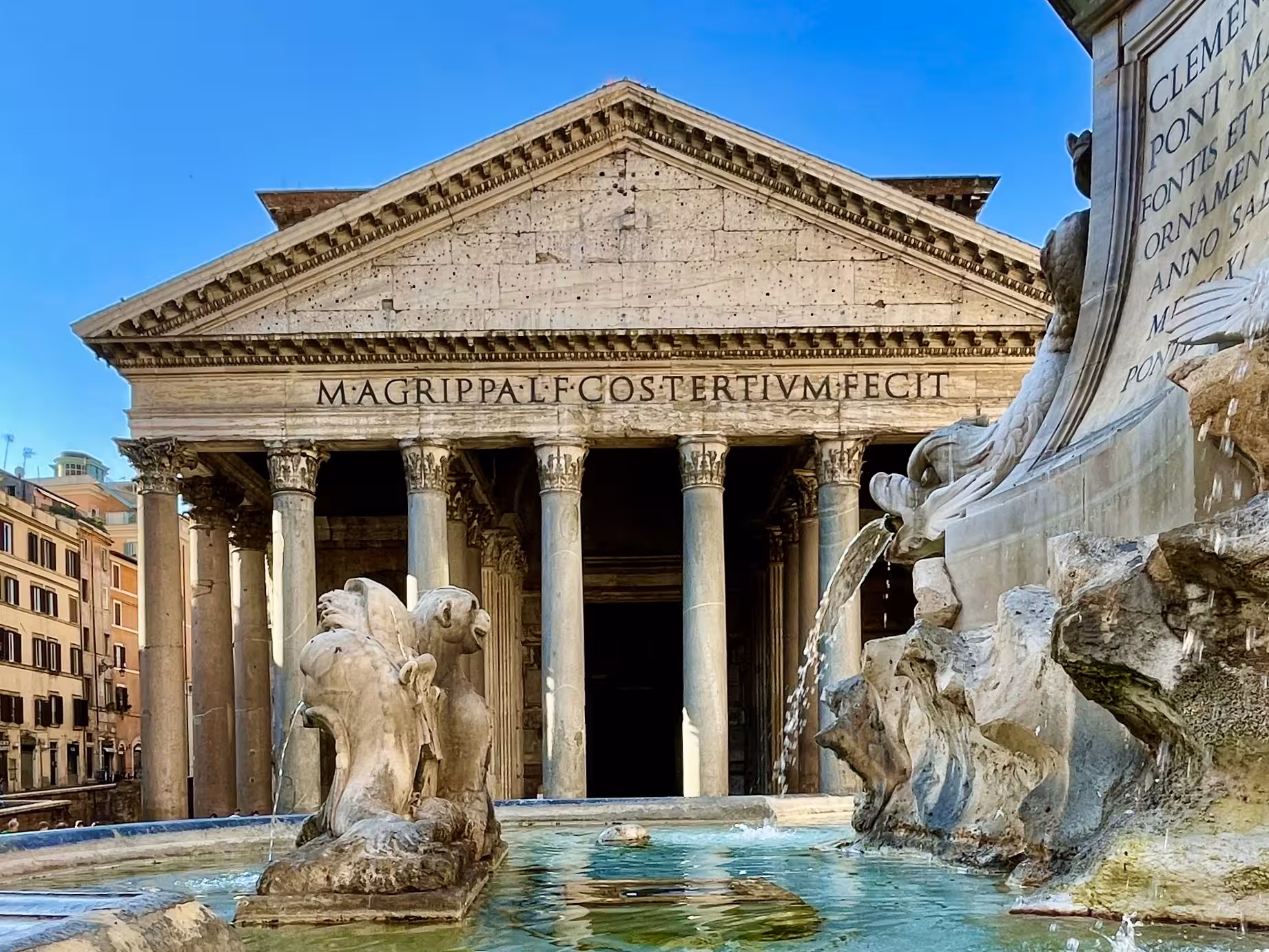 Close-up of Rome Pantheon and fountain visited on Civitavecchia to Rome VIP tour with private golf cart transfers