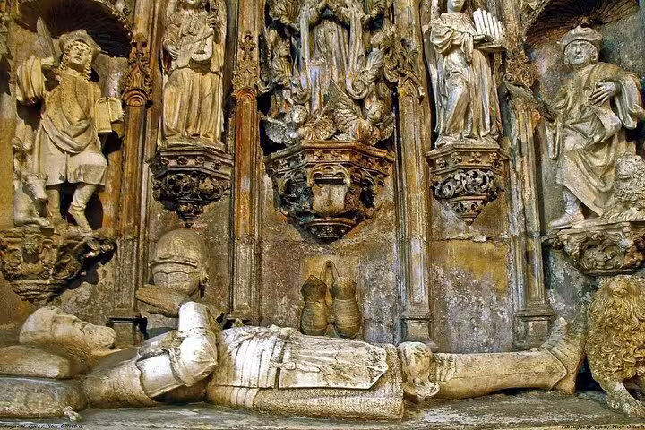 Experience the intricate medieval sculptures at the Monastery of Santa Cruz during your Coimbra private walking tour.