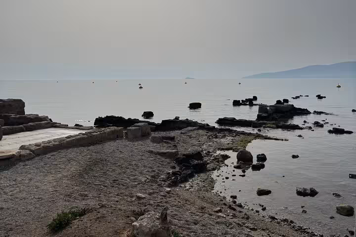 Rocky shoreline and ancient Corinth port remains on St Paul’s Footsteps 6-hour Biblical tour, Letters to Corinthians