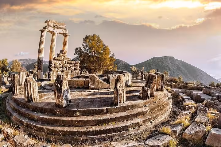 Delphi archaeological site ruins at sunset, ancient sanctuary highlights on Thermopylae 300 Spartans & Delphi day tour