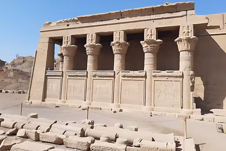 Dendera Temple facade with Hathor columns on full-day tour from Hurghada to Dendera, Osireion and Abydos
