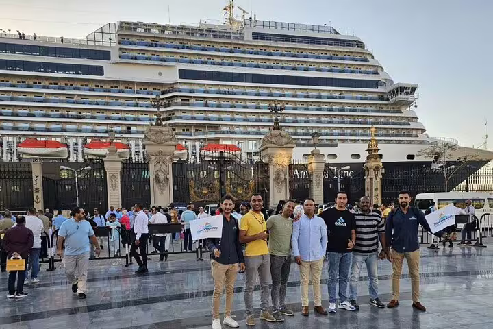 Cruise passengers meet guide at El Sokhna Port for private Sakkara pyramids desert safari day tour in Egypt