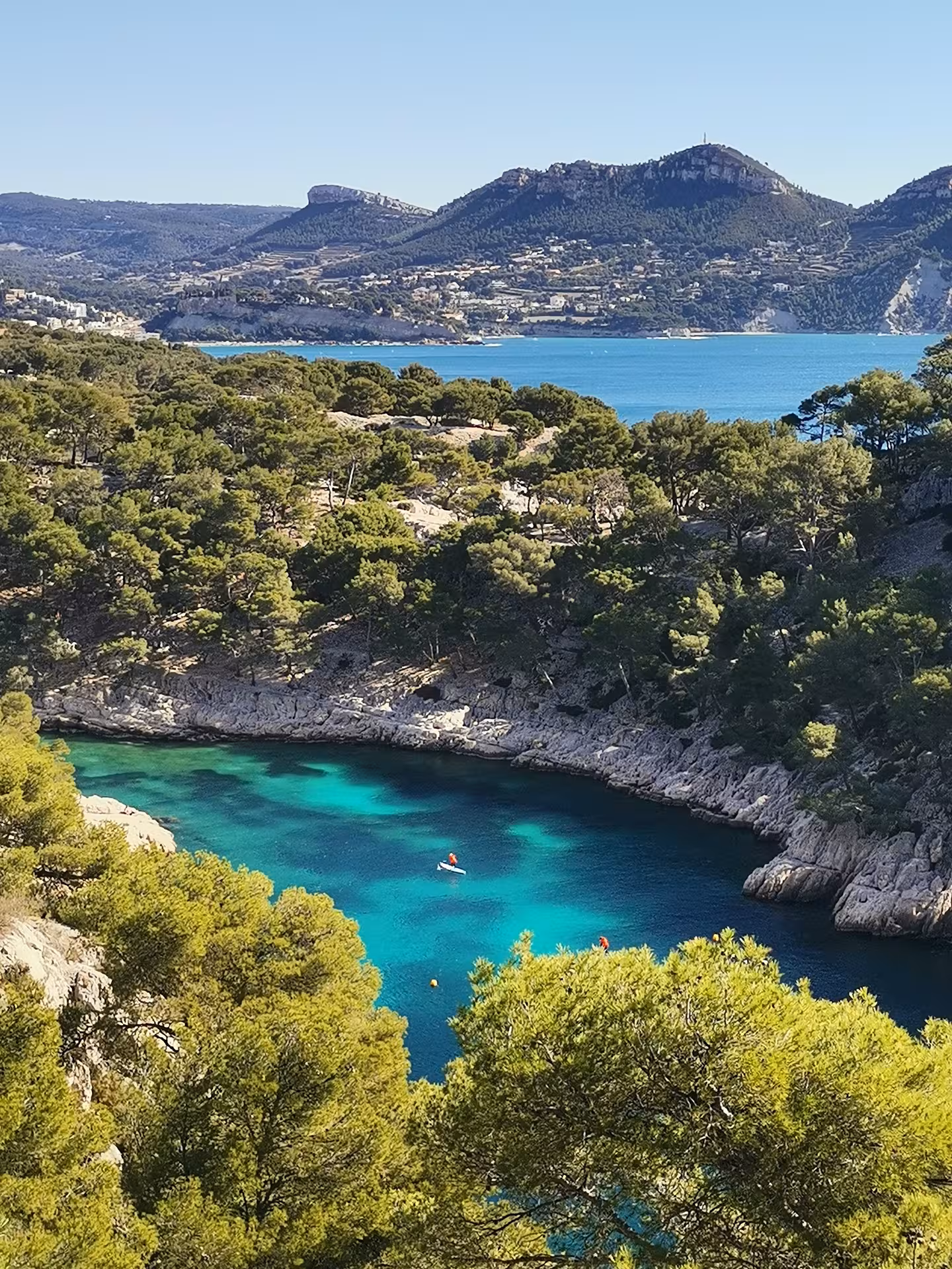 Turquoise cove view on the En-Vau, Port-Pin and Port-Miou Calanques National Park hiking tour near Cassis