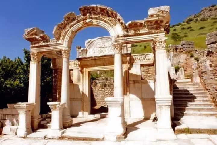 Ancient marble archway ruins at Ephesus, scenic site on 5 Days Ephesus Pamukkale Cappadocia Tour itinerary