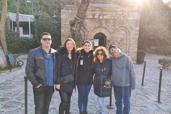 Tour group photo at Istanbul historic site before Ephesus tour by plane, full-day guided trip
