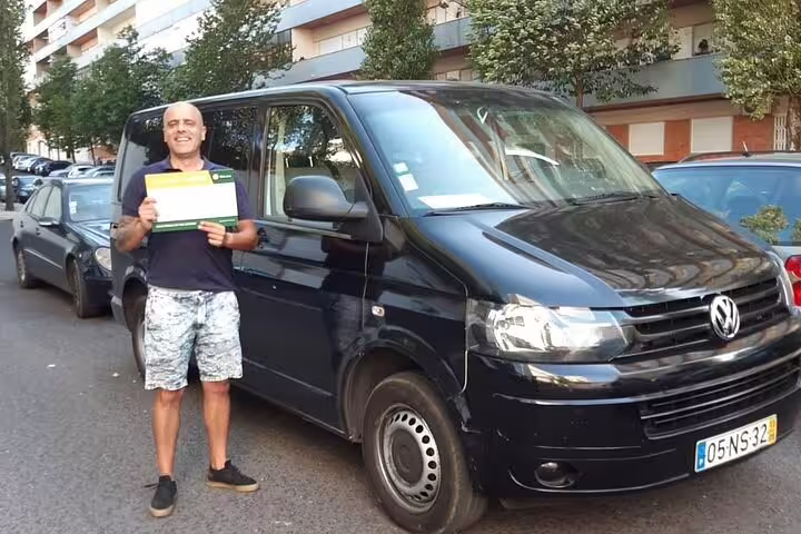 Private Évora day trip from Lisbon with local driver, comfortable van pickup for a customizable tour