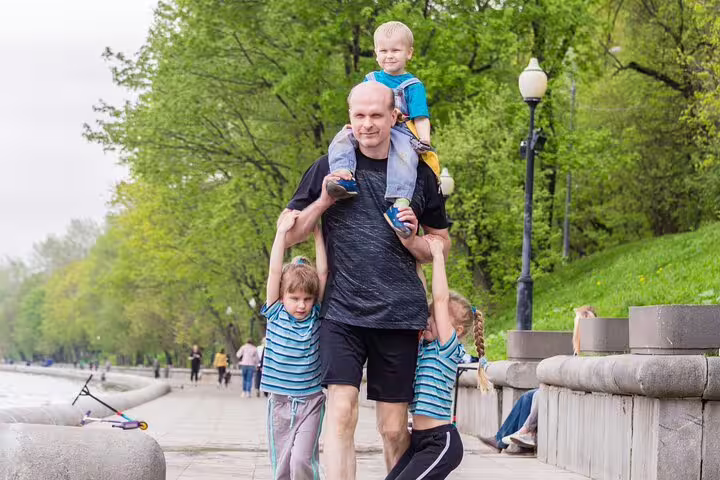 Family enjoying an outdoor city walk, ideal for the Dijon self-guided e-scavenger hunt tour adventure