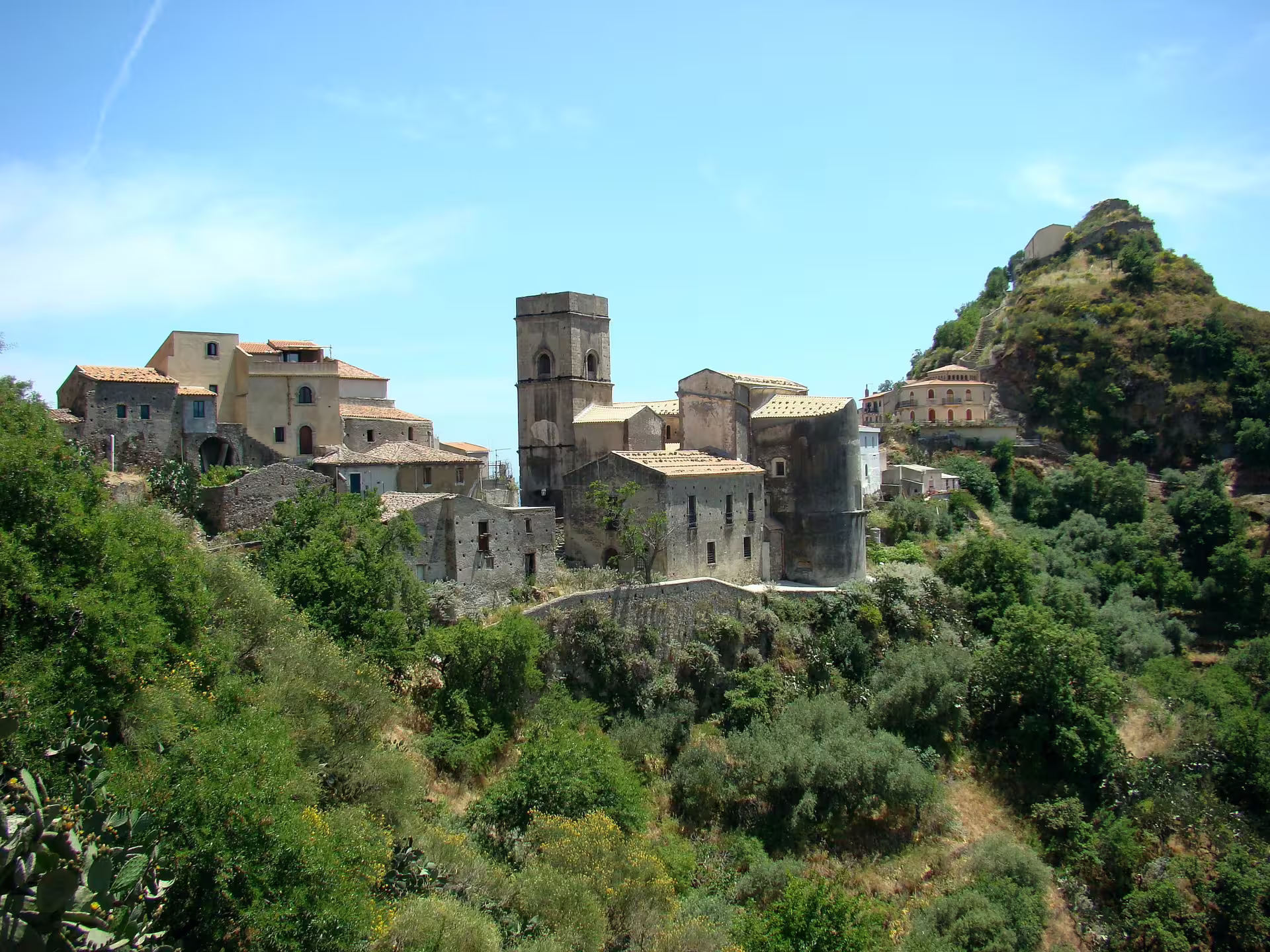 Forza d’Agrò hilltop village panorama, iconic Godfather movie setting on a Sicily day trip from Catania to Taormina