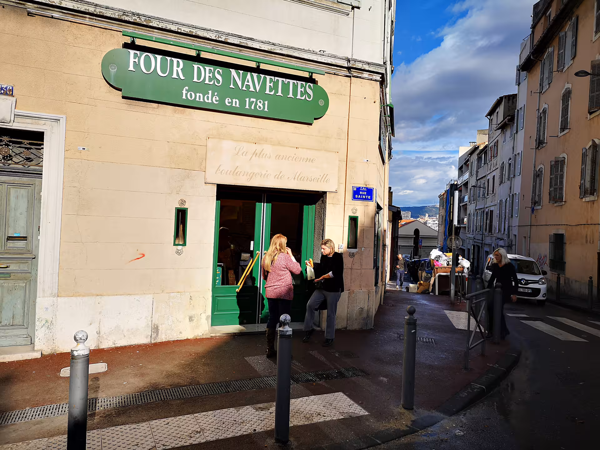 Four des Navettes bakery in Marseille Le Panier, a tasty stop on a private half-day shore excursion tour