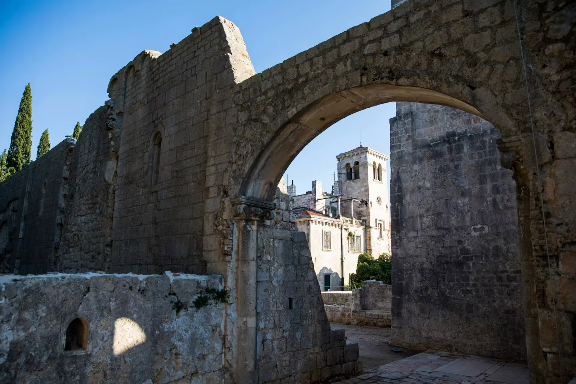 Stone arch and fortress walls in Dubrovnik, a Game of Thrones King’s Landing filming locations tour stop