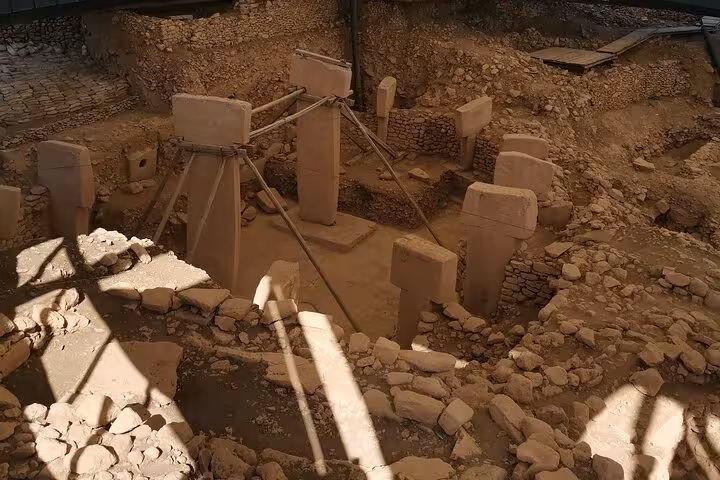 Göbeklitepe T-shaped megaliths excavation in Şanlıurfa, key stop on private Cappadocia tour from Istanbul