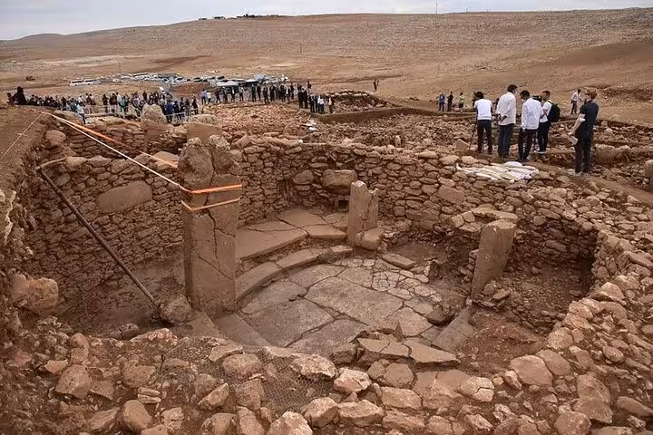 Göbeklitepe excavation site near Şanlıurfa with ancient stone circle ruins on an all-inclusive tour from Istanbul