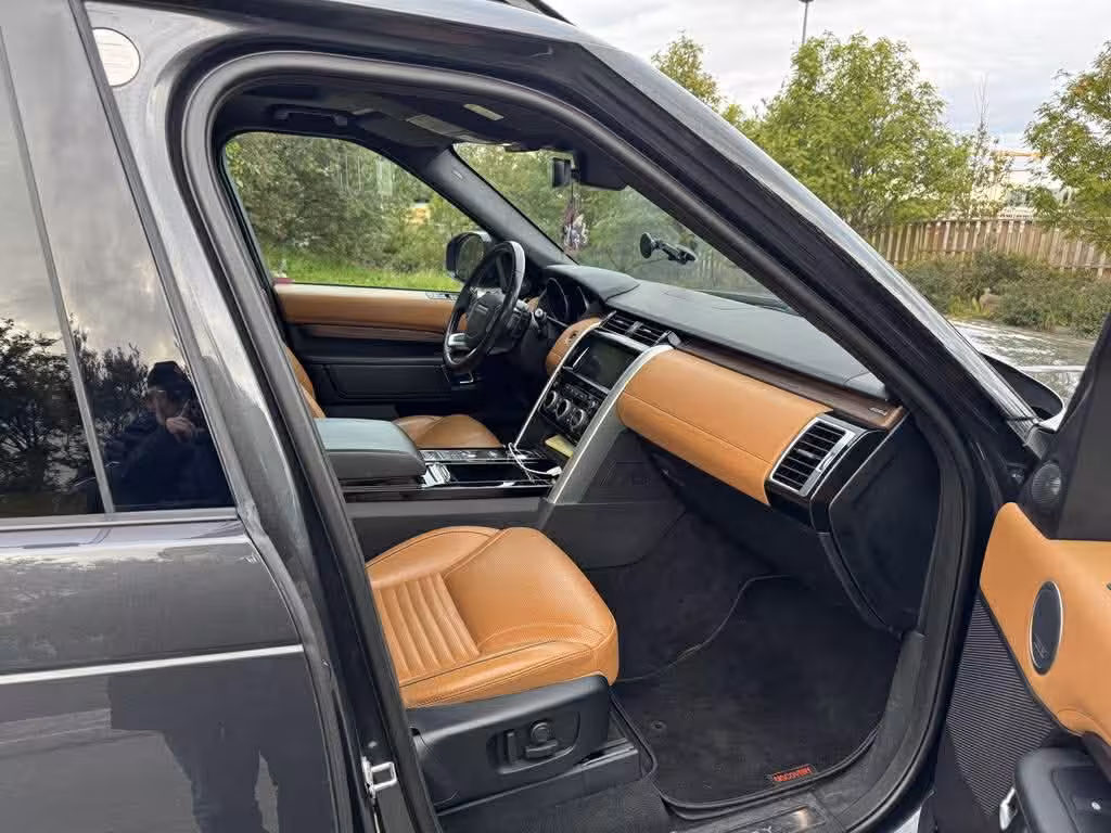 Premium SUV leather interior used for Grand Golden Circle tour from Reykjavik, comfortable private transport