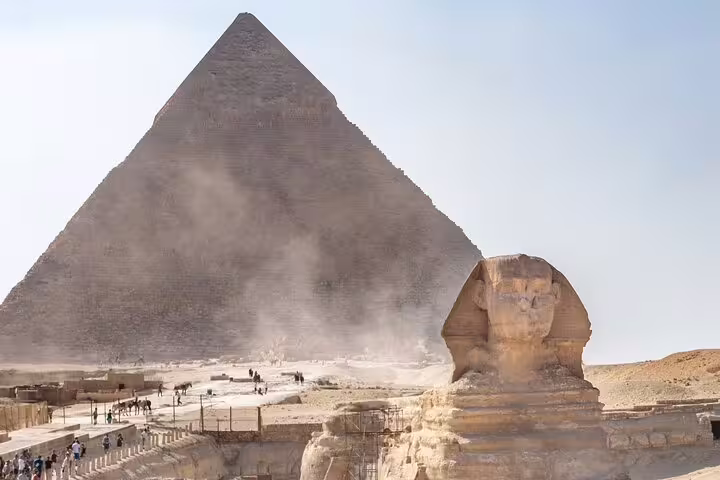 Great Sphinx and Pyramid of Khafre at Giza, iconic view on private tour with NEMC and Egyptian Museum