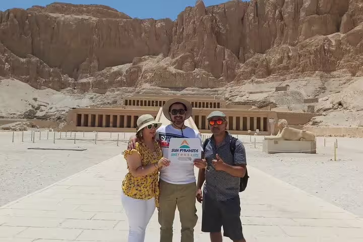 Tour group photo at Hatshepsut Temple forecourt, Luxor West Bank, on Luxor & Karnak temples day tour