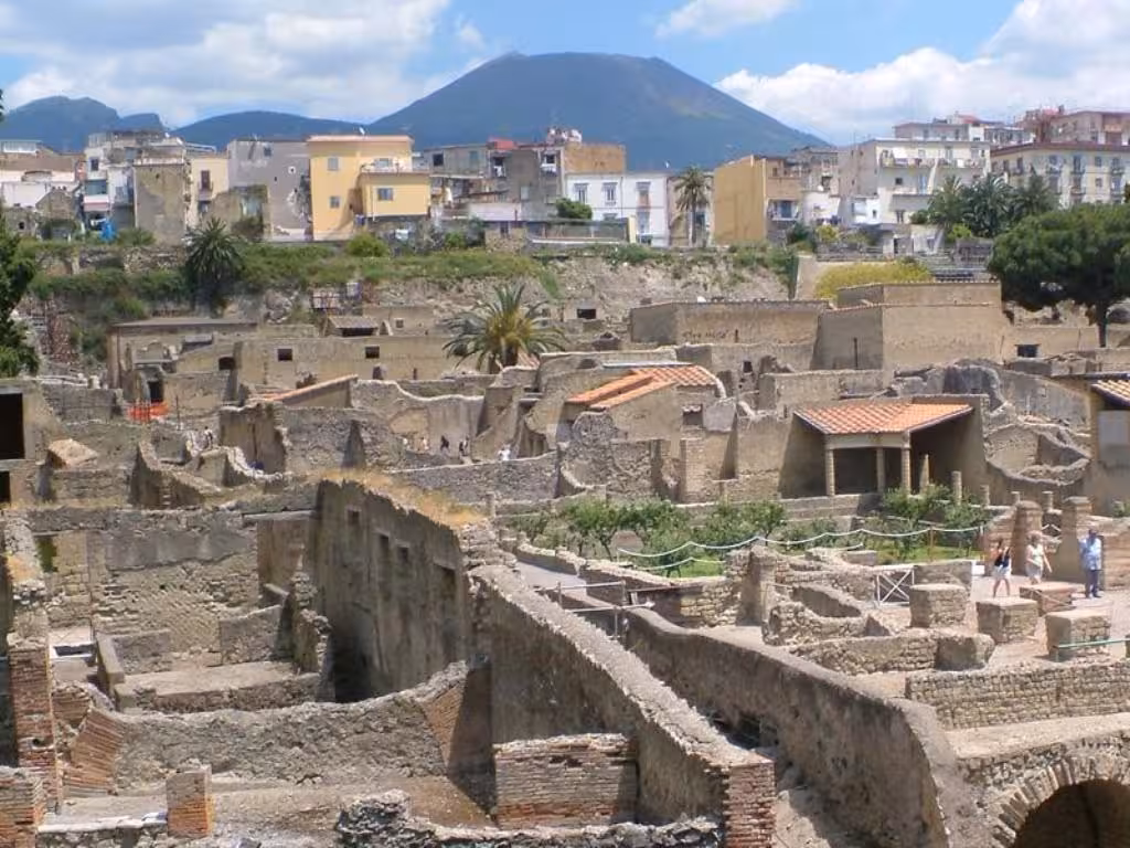 Panoramic view of Herculaneum ruins near Naples with Mount Vesuvius, ideal for a private half-day guided tour