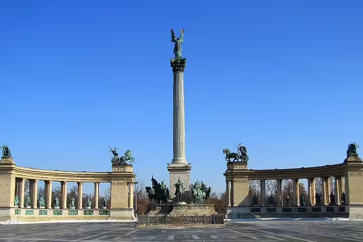 Heroes’ Square Millennium Monument under blue sky, must-see on a Budapest private sightseeing tour with a local