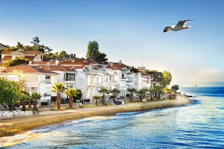 Seaside promenade and historic mansions on Heybeliada, Istanbul Princes Islands tour with Bosphorus ferry ride