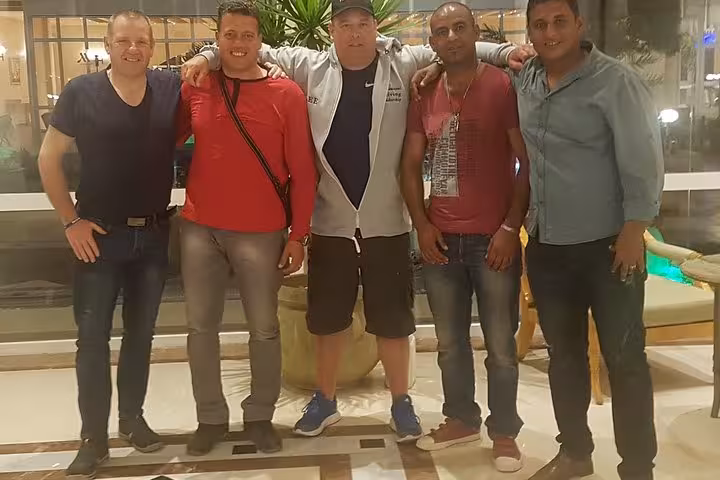 Travelers with local guide in Cairo on Hurghada to Cairo day trip by domestic flight package