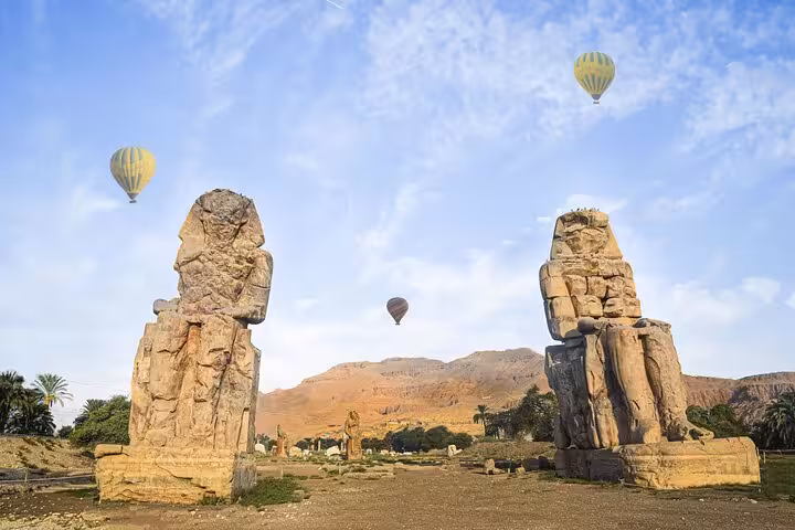 Colossi of Memnon with hot air balloons, Luxor highlights on Hurghada Luxor day trip with lunch