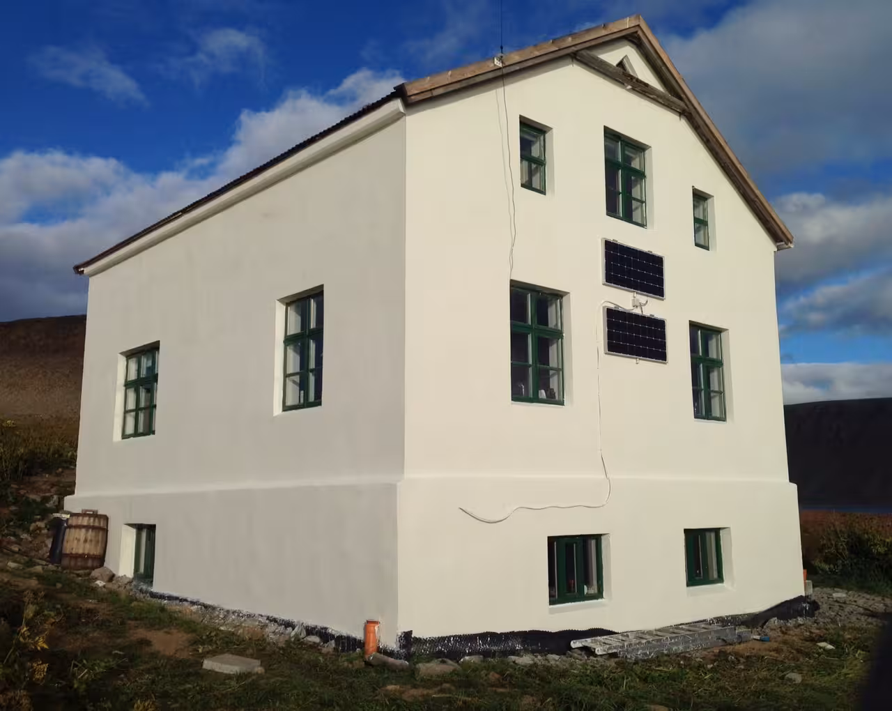 Remote Iceland guesthouse with solar panels, accommodation for Midnight Sun & Arctic Foxes tour in the Westfjords