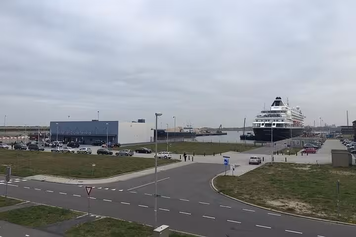 IJmuiden cruise terminal and access roads, meeting area for private transfer from IJmuiden to Amsterdam