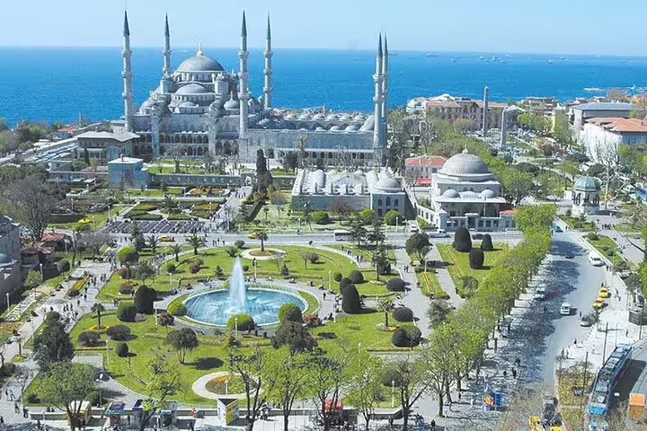 Experience the panoramic view of Istanbul's Blue Mosque and gardens on a private tour for cruisers from Galata Port.