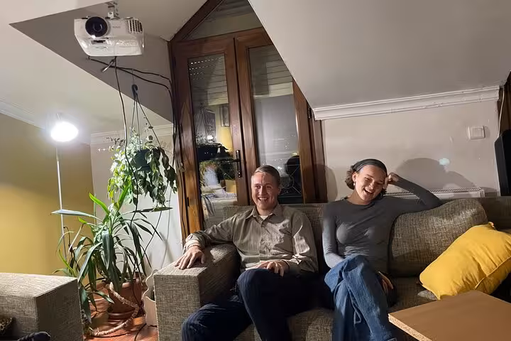 Guests relaxing after Istanbul Turkish tea tasting, networking meetup in cozy lounge for Sip & Connect tour