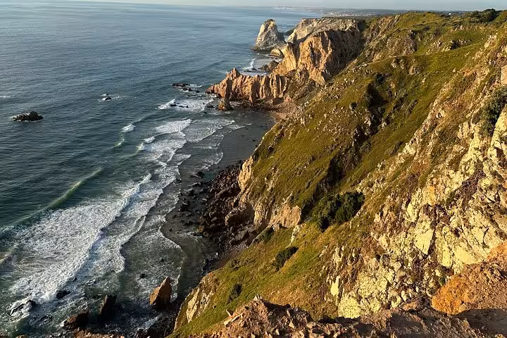 Breathtaking cliffs and waves along the Atlantic Coast near Sintra, perfect for a private scenic tour.