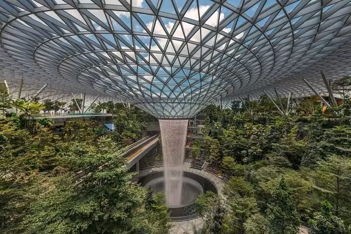 Jewel Changi Airport Rain Vortex waterfall, ideal meeting point for Singapore airport private transfer
