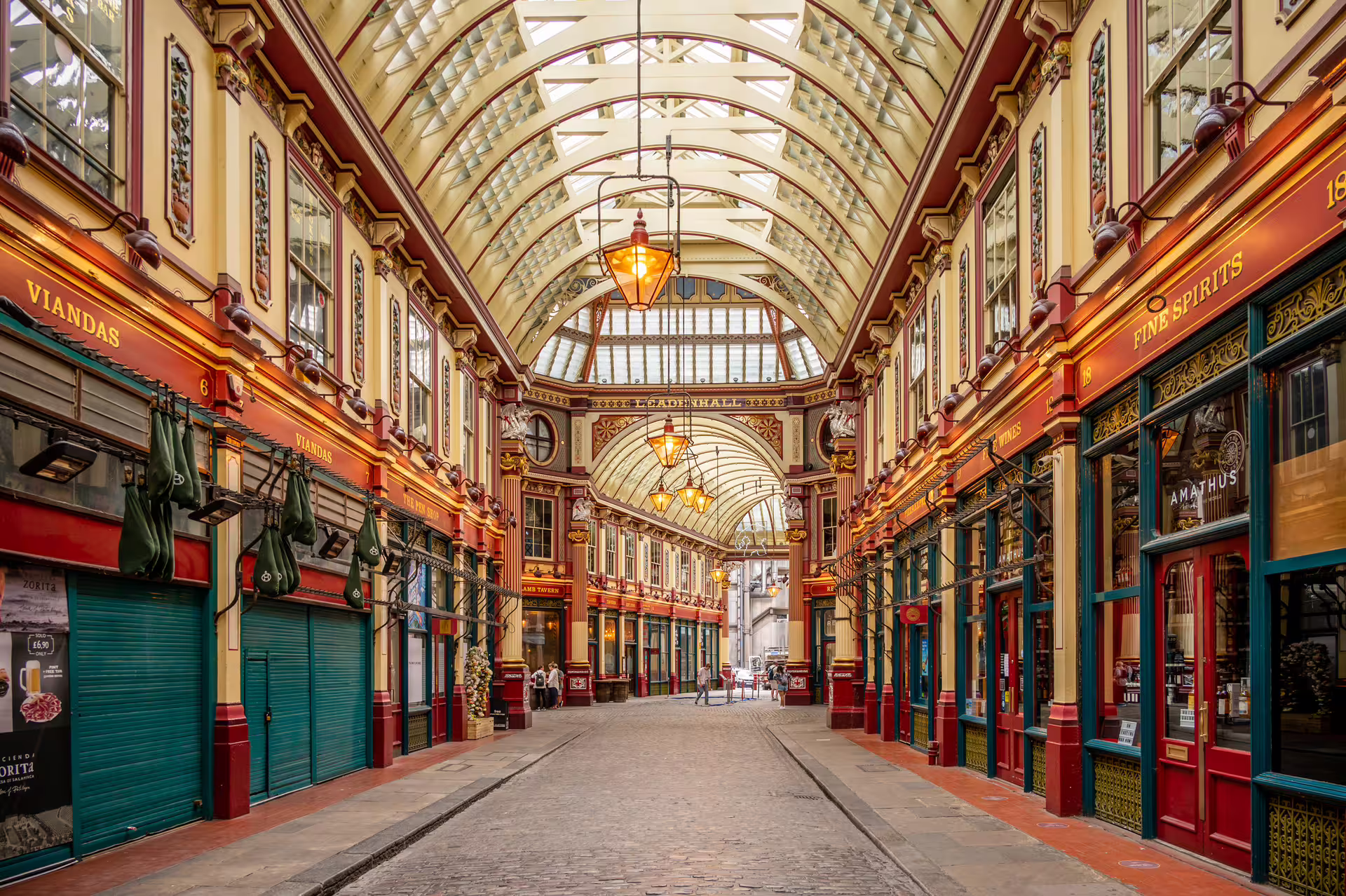 Leadenhall Market arcade in the City of London, featured on London center 1-day walking tour with audioguide
