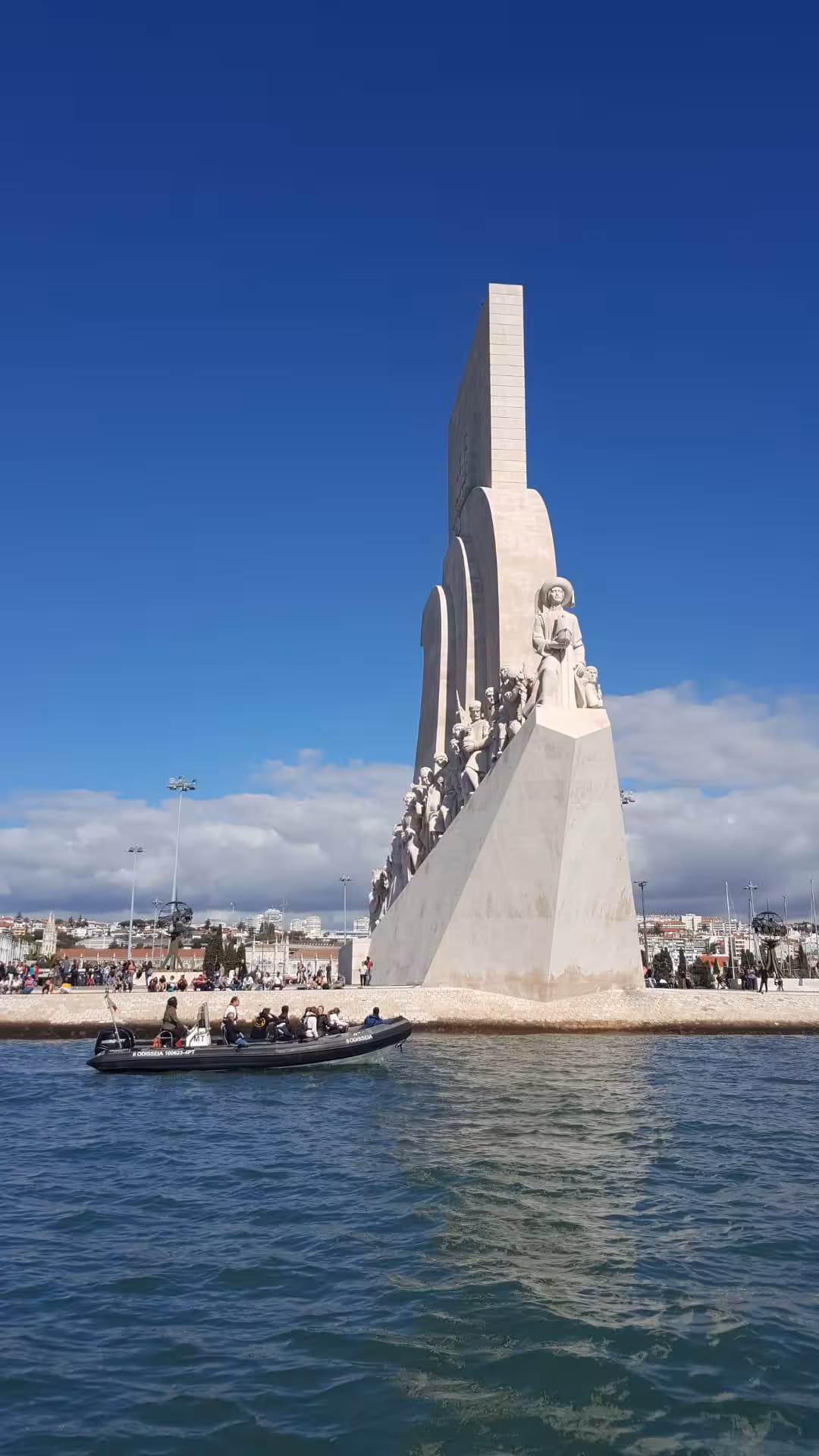Padrão dos Descobrimentos on the Tagus River at golden hour, Lisbon sunset speedboat tour viewpoint