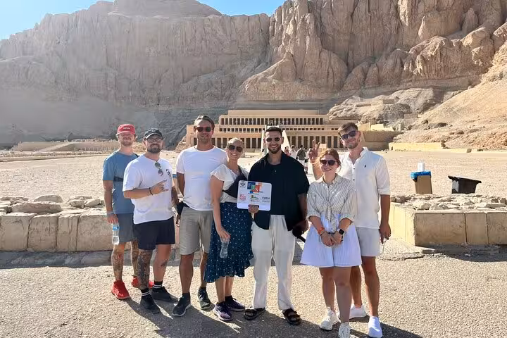 Group photo at Hatshepsut Temple in Luxor on Valley of the Kings tour from Marsa Alam, Egypt day trip