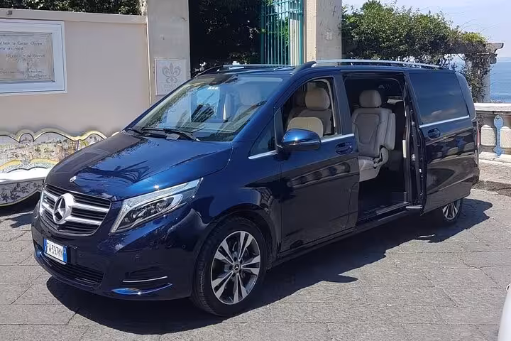 Luxury Mercedes van for private transfer between Sorrento and Positano, showcasing comfort and style.