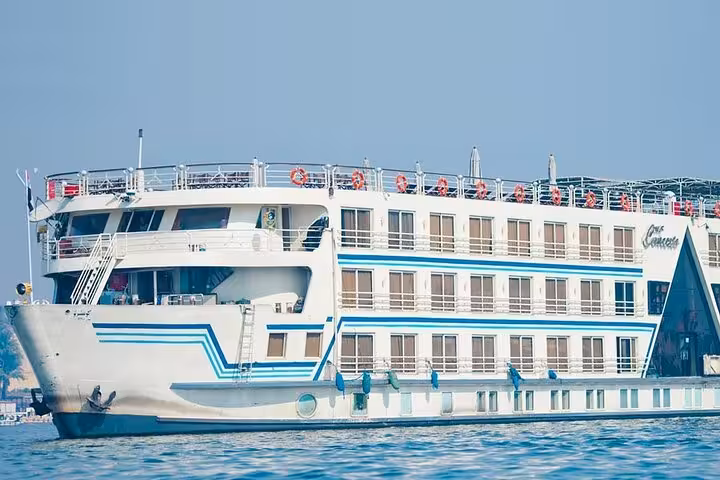 Luxury Nile cruise ship sailing between Luxor and Aswan on 5-day tour with Abu Simbel visit