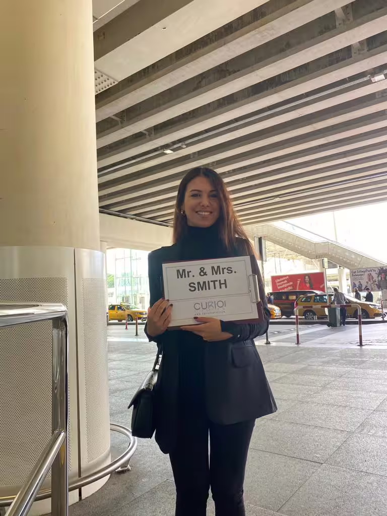 Luxury VIP minibus interior for private Ephesus shore excursion from Kusadasi, all-inclusive tour with lunch