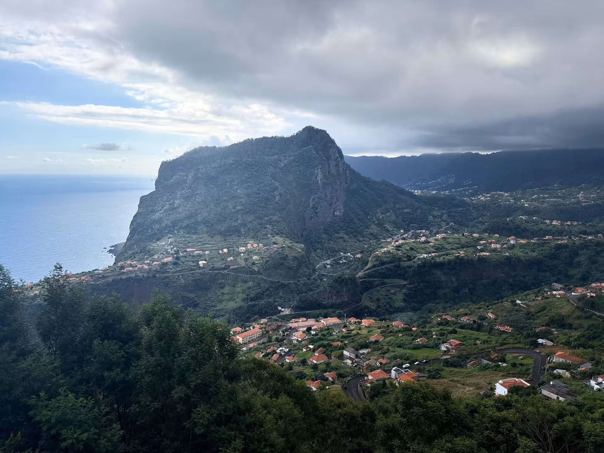 Panoramic view of Madeira’s north coast cliffs and villages, captured on 4x4 Experience North Wonders tour