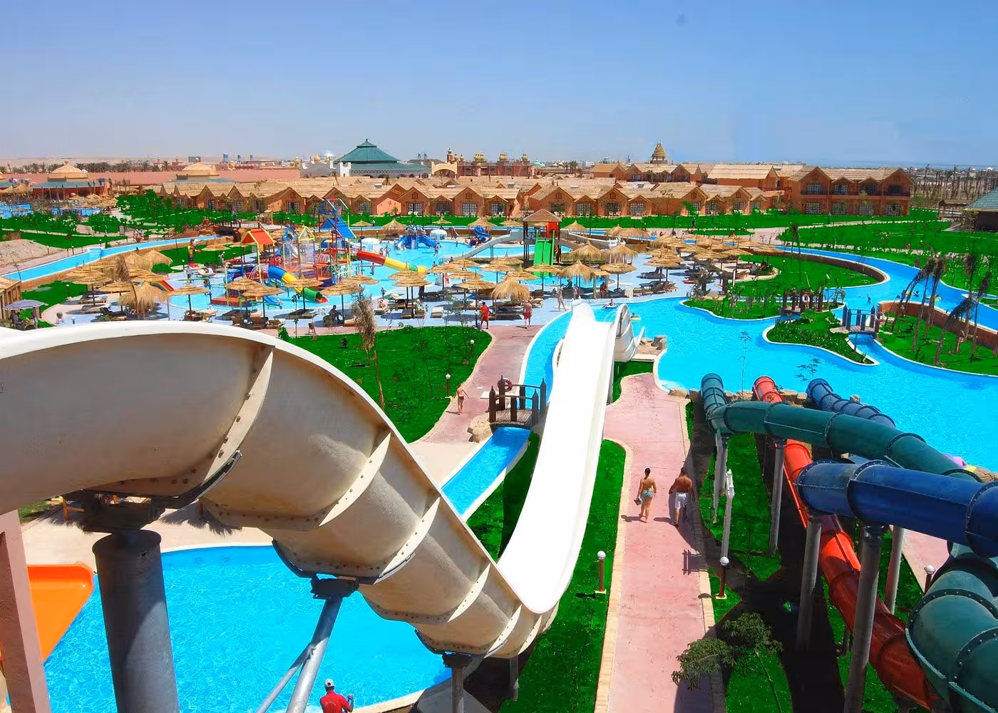 Panoramic view of Makadi Water World Hurghada with giant slides, pools and sunbeds on a day trip